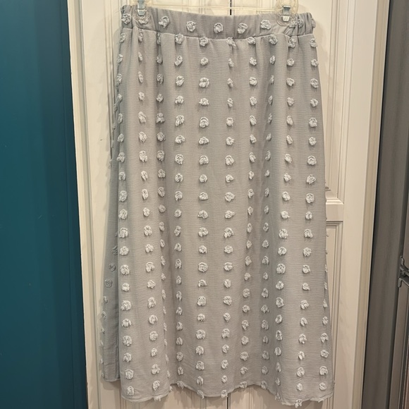 Polagram Gray Swiss Dot Midi Skirt size Medium - Picture 4 of 5